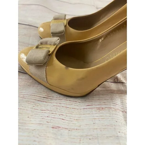 Salvatore Ferragamo Women's Tina Patent Platform Pump Nude - 6B - Picture 3 of 13